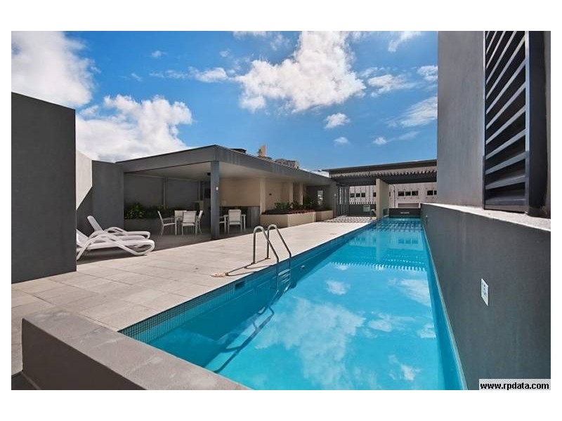 8 8-32 Stanley St, Townsville City QLD 4810