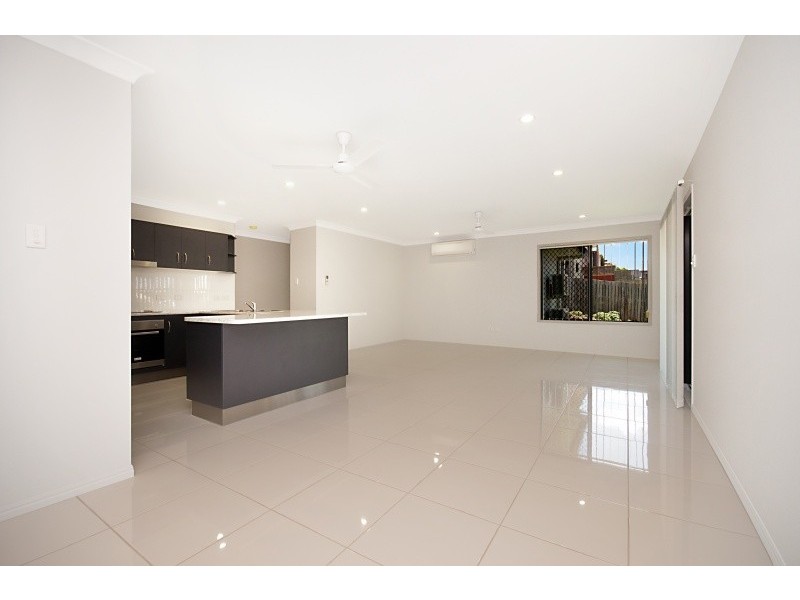 64 Riverbend Dr, Douglas QLD 4814