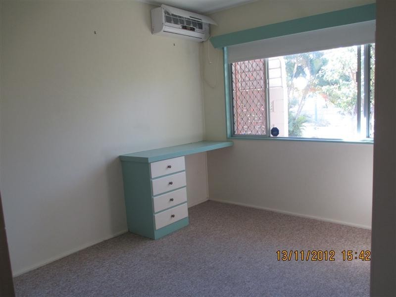10 Ernest St, West End QLD 4810
