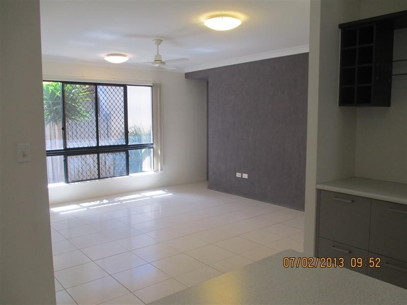 54 Waterlilli Cres, Douglas QLD 4814