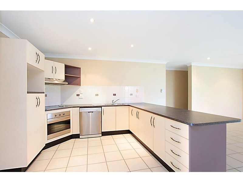 12 Henning Court, Bushland Beach QLD 4818
