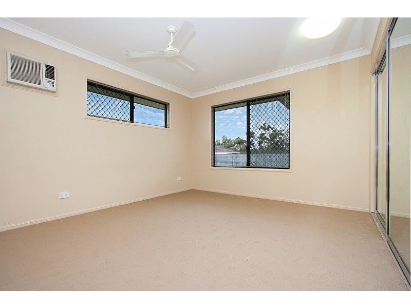 12 Henning Court, Bushland Beach QLD 4818