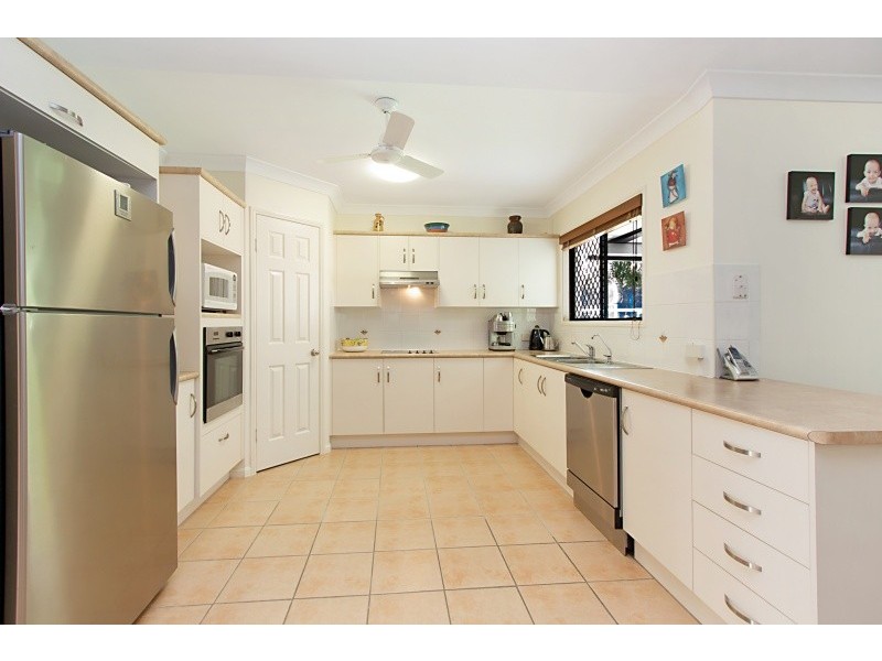 54 Riverbend Dr, Douglas QLD 4814