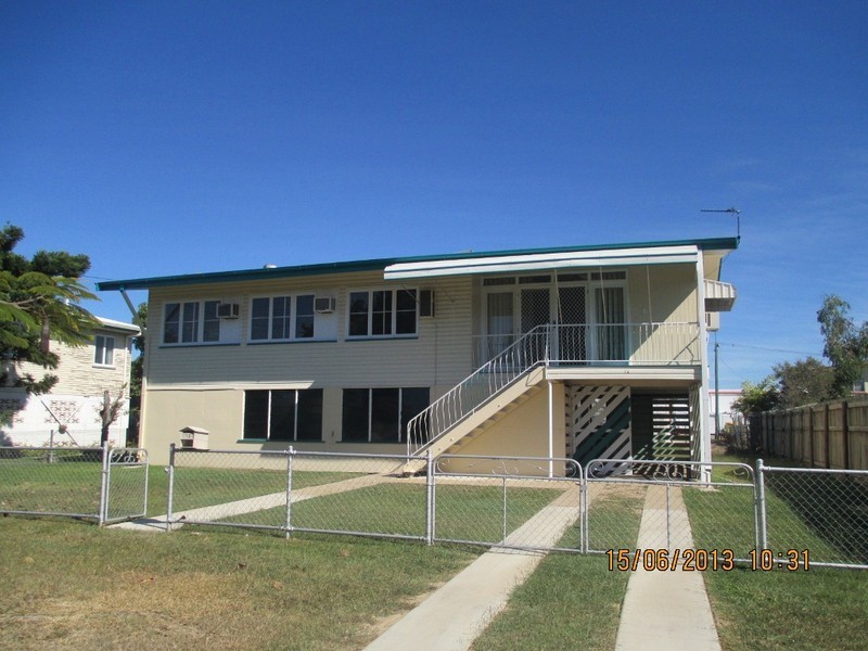 13 Nyora Street, Currajong QLD 4812