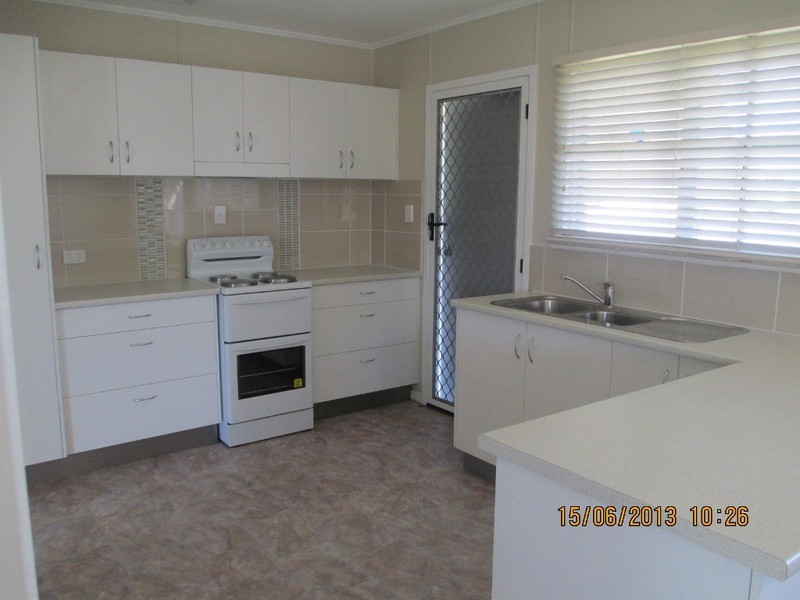 13 Nyora Street, Currajong QLD 4812