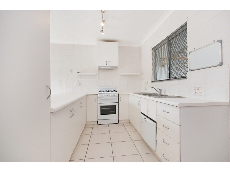 2/3 Anderson Street, Railway Estate QLD 4810