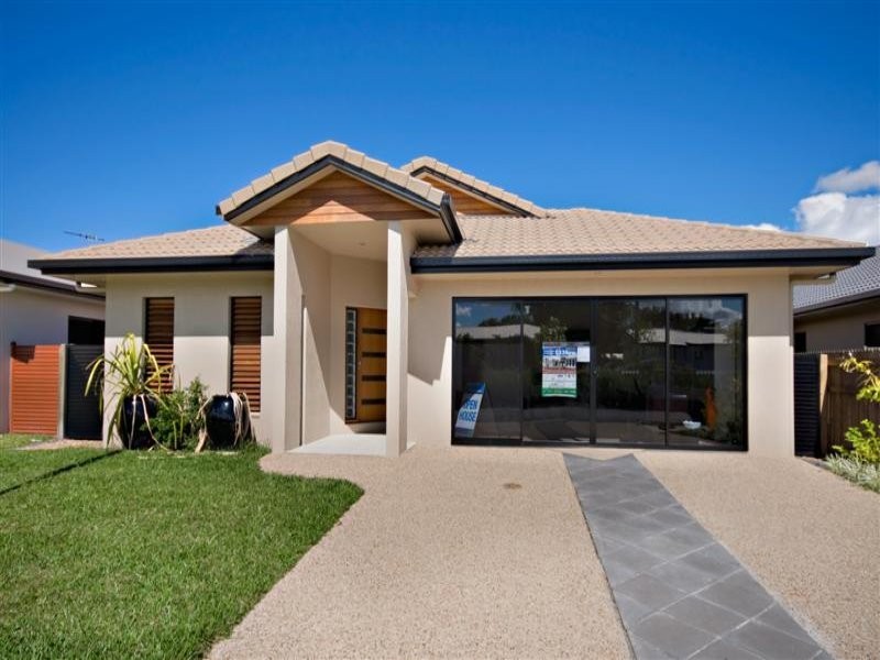 14 Dunlop Street, Kelso QLD 4815