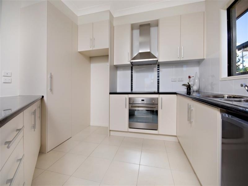 14 Dunlop Street, Kelso QLD 4815