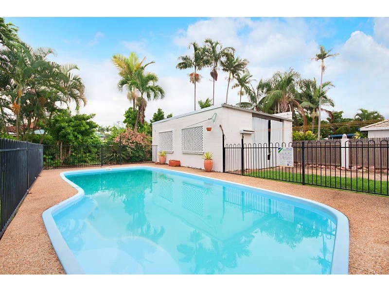 6 WILLOW COURT, Kirwan QLD 4817