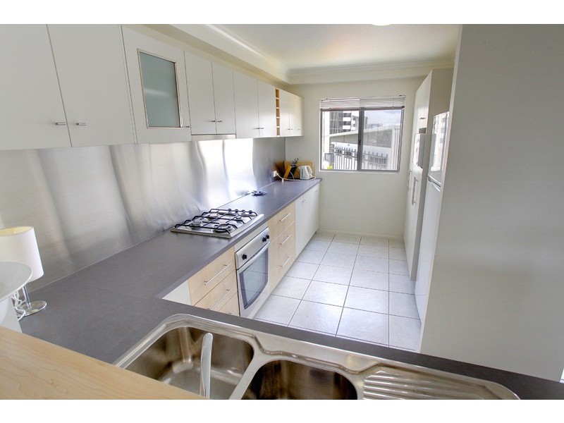 61/11 Stanley Street, Townsville City QLD 4810