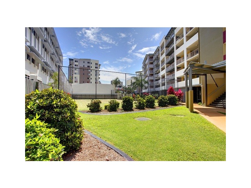 61/11 Stanley Street, Townsville City QLD 4810