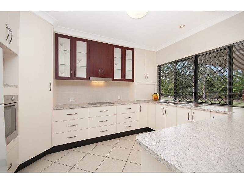 9 Midyim Court, Mount Low QLD 4818