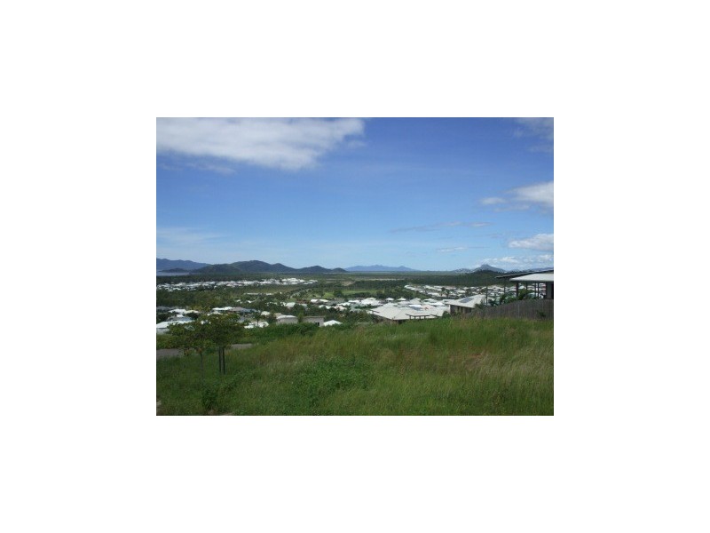 63 Goicoechea Drive, Bushland Beach QLD 4818