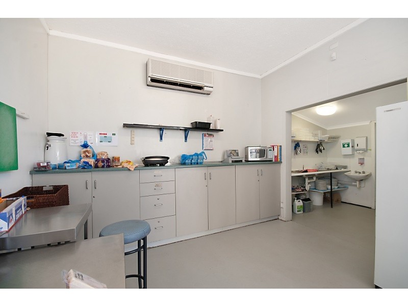 16 Nineteenth Avenue, Kirwan QLD 4817