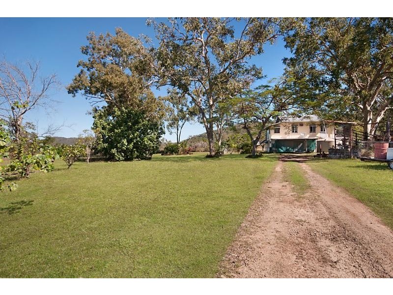 1404 Woodstock Giru Road, Majors Creek QLD 4816