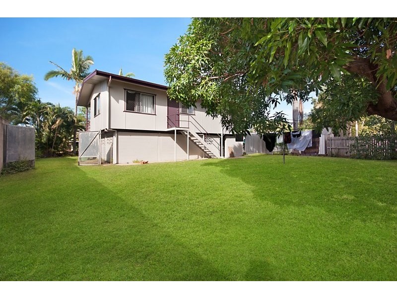 15 Noonan street, Heatley QLD 4814