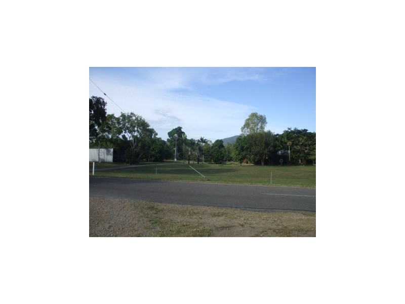 75 Alligator Creek Road, Alligator Creek QLD 4816