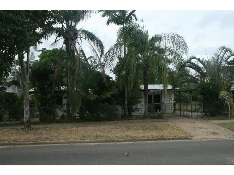 140 Miles Avenue, Kelso QLD 4815