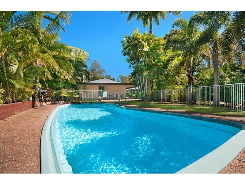 11 Duggan Drive, Alligator Creek QLD 4816