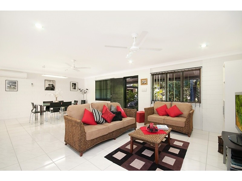 11 Duggan Drive, Alligator Creek QLD 4816