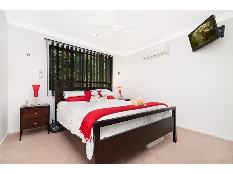 11 Duggan Drive, Alligator Creek QLD 4816