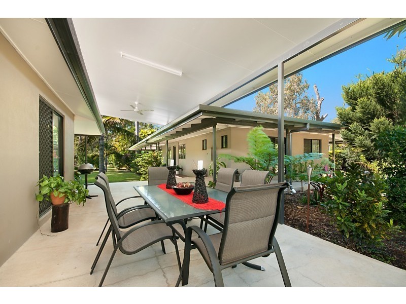 11 Duggan Drive, Alligator Creek QLD 4816