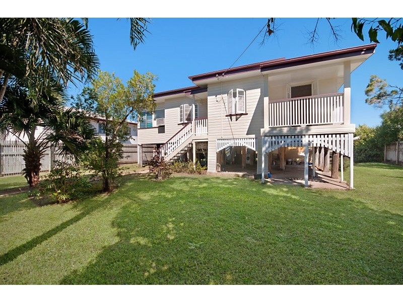 50 Goldring Street, Hermit Park QLD 4812