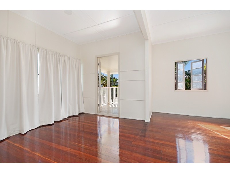 50 Goldring Street, Hermit Park QLD 4812