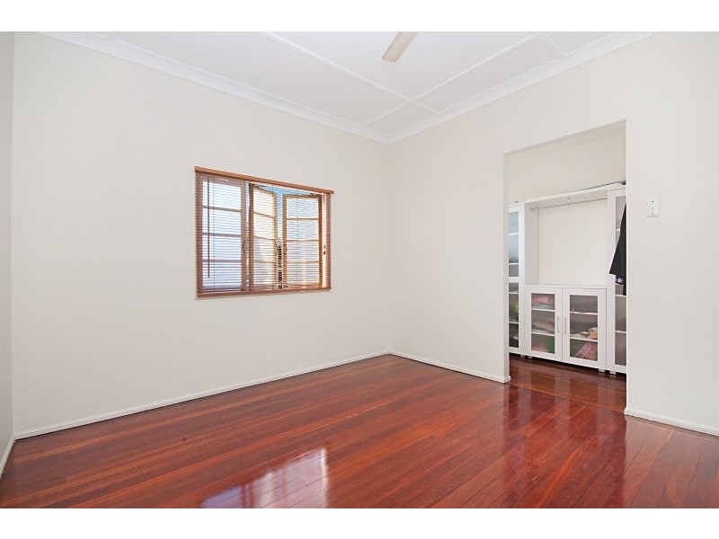 50 Goldring Street, Hermit Park QLD 4812