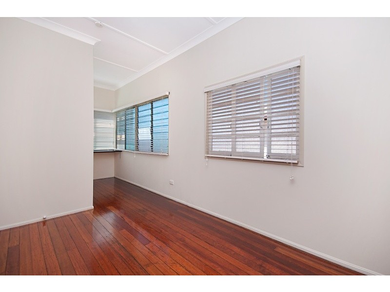 50 Goldring Street, Hermit Park QLD 4812