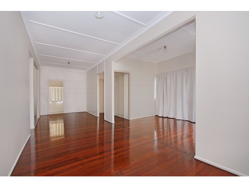 50 Goldring Street, Hermit Park QLD 4812