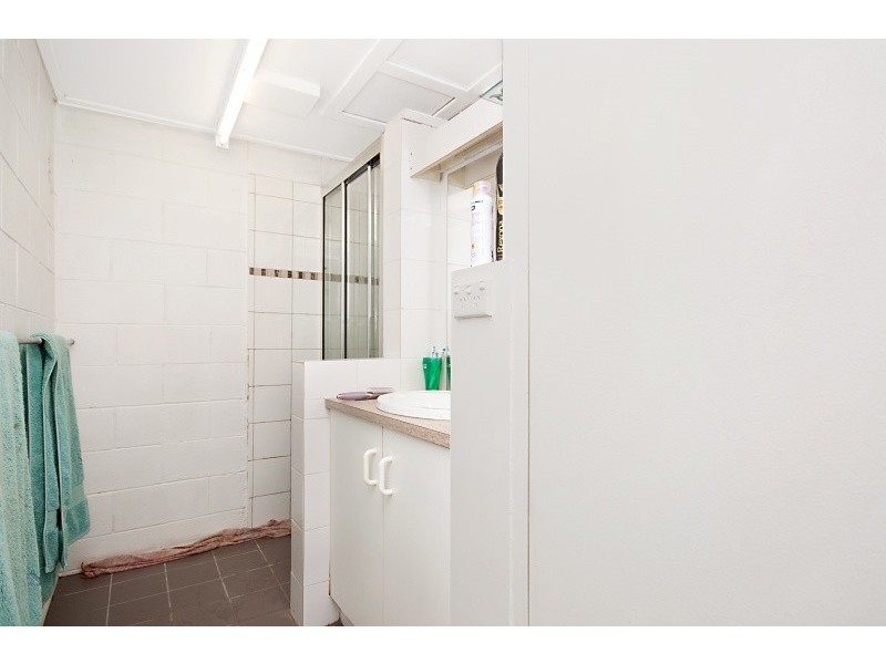 2 / 13 Maroong St, Currajong QLD 4812