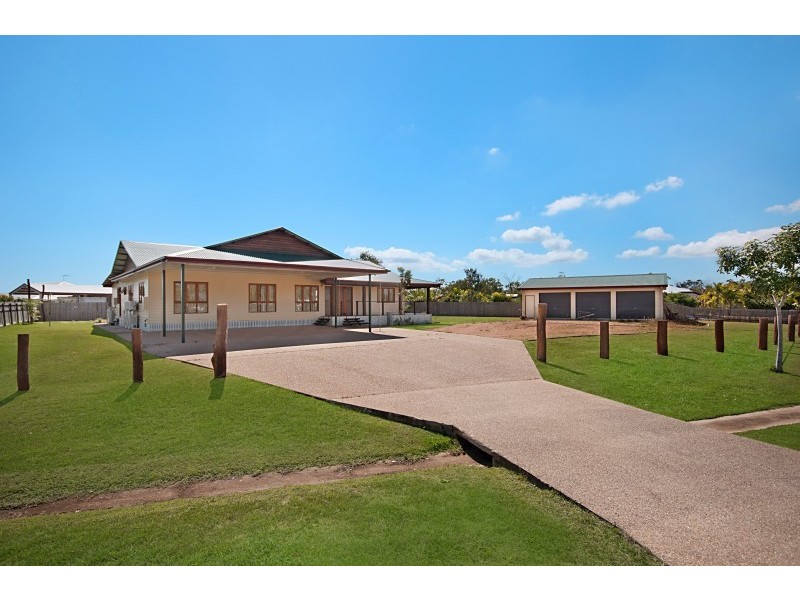 14 Shoalmarra Drive, Mount Low QLD 4818