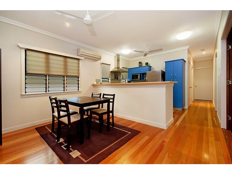 17 Sheerwater Parade, Douglas QLD 4814