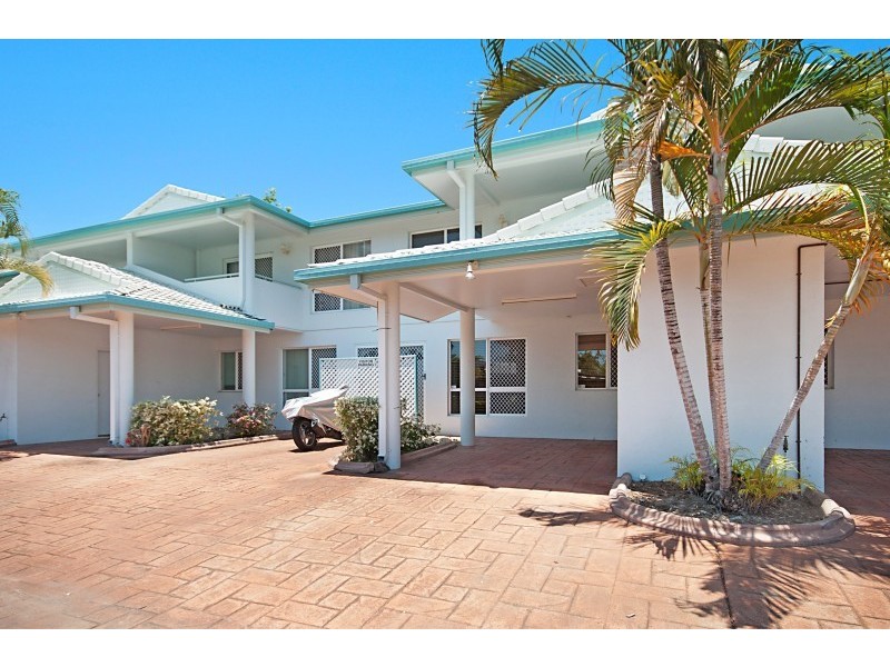 2/7 Alroy Street, Pimlico QLD 4812