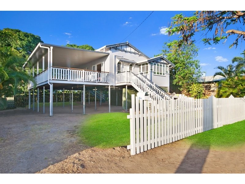 37 Surrey Street, Hyde Park QLD 4812