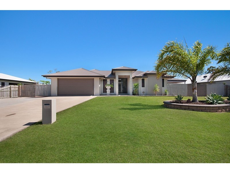 26 Shoalmarra Drive, Mount Low QLD 4818