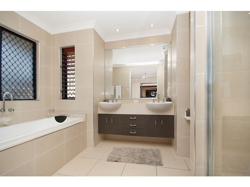 26 Shoalmarra Drive, Mount Low QLD 4818