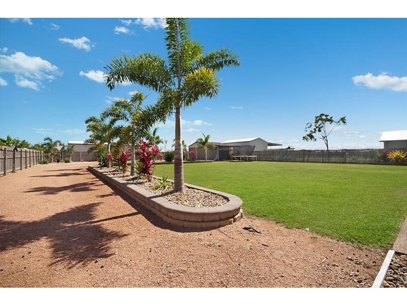 26 Shoalmarra Drive, Mount Low QLD 4818