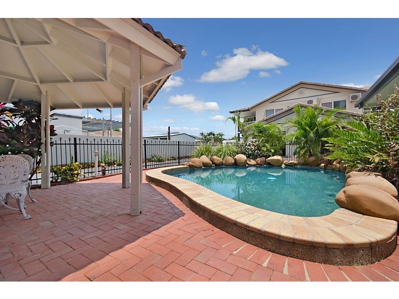 3/5 Quinn Street, Rosslea QLD 4812