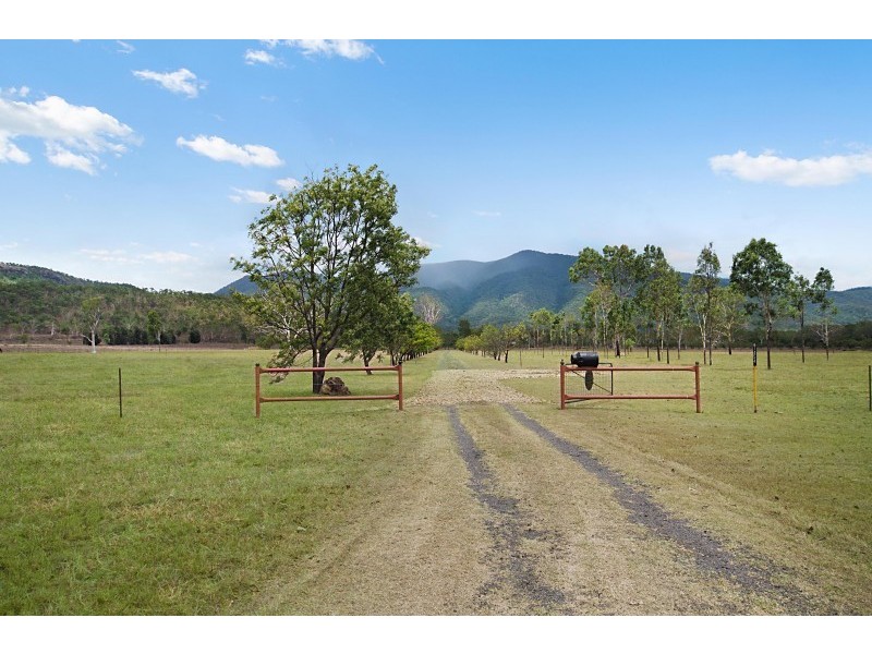 1454 Woodstock Giru Road, Mount Surround QLD 4809