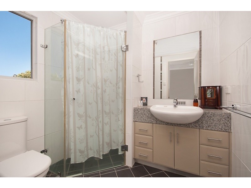 2/120 The Strand, North Ward QLD 4810