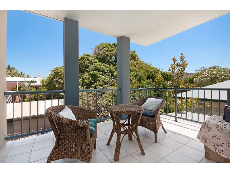 2/120 The Strand, North Ward QLD 4810