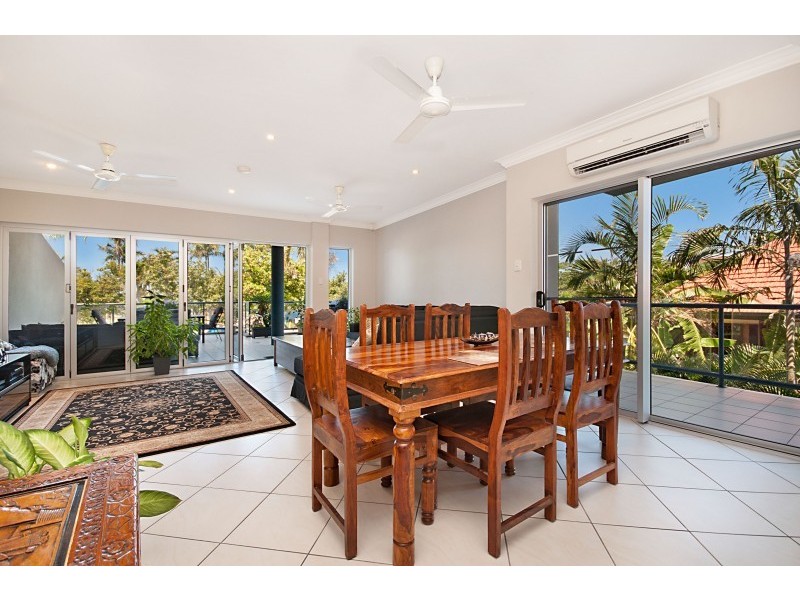 2/120 The Strand, North Ward QLD 4810