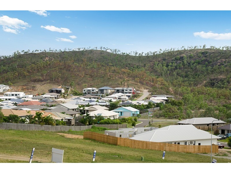 5 Mont Blanc Place, Mount Louisa QLD 4814