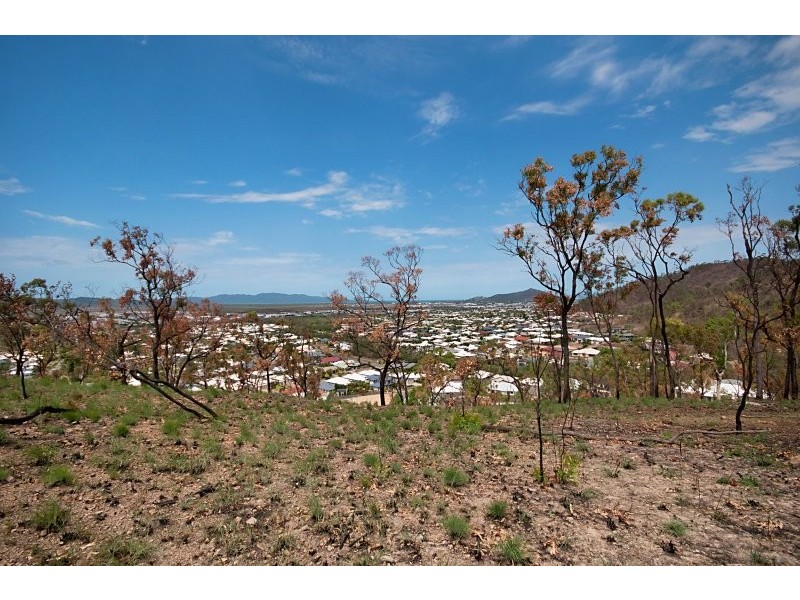 5 Mont Blanc Place, Mount Louisa QLD 4814