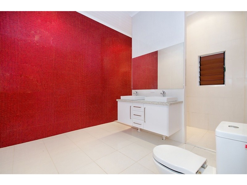 58 Hughes Street, Hermit Park QLD 4812