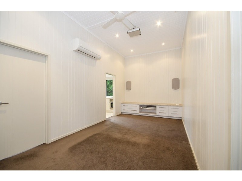 58 Hughes Street, Hermit Park QLD 4812