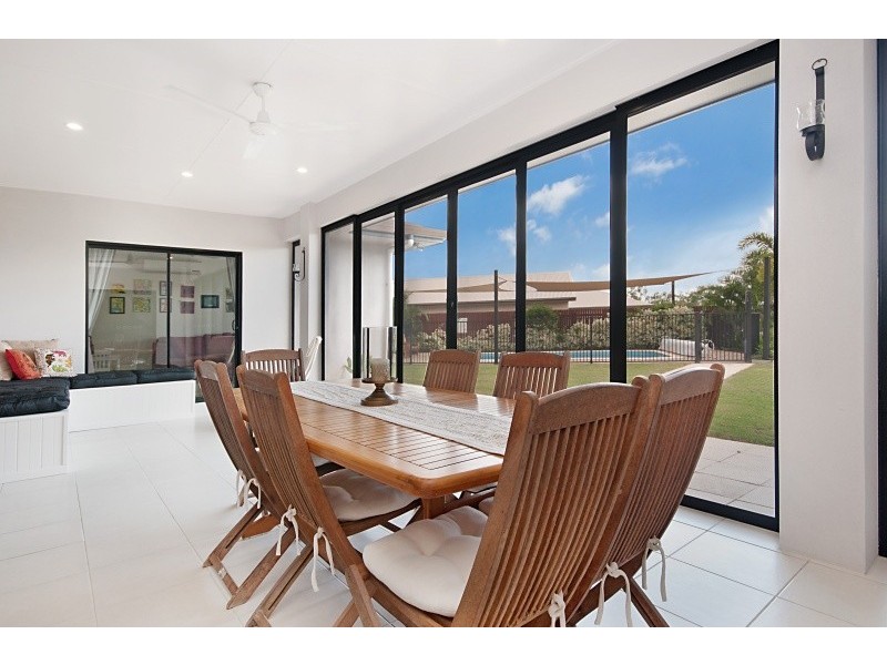 38 Shoalmarra Drive, Mount Low QLD 4818