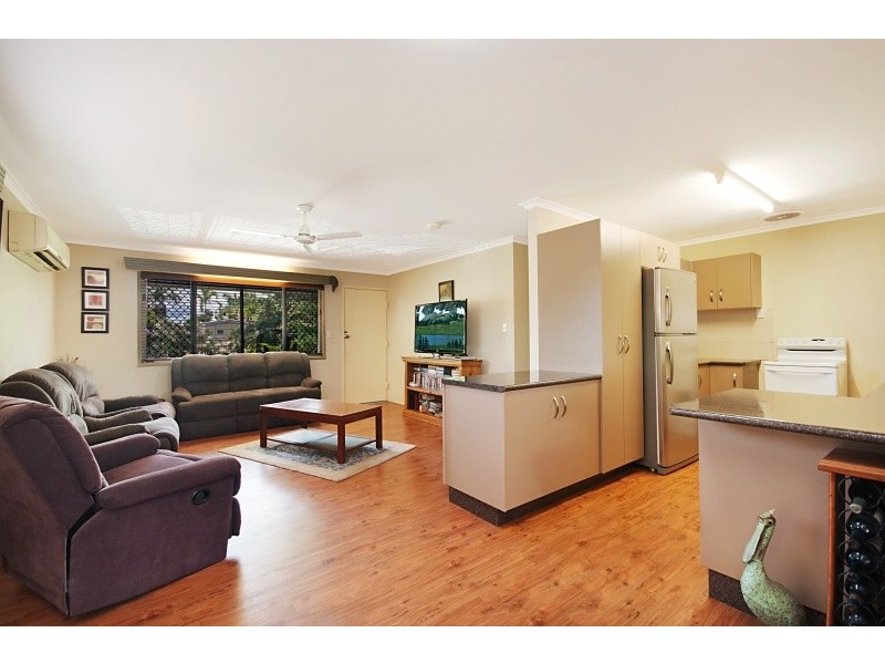 5 Tam O’Shanter Dr, Kirwan QLD 4817